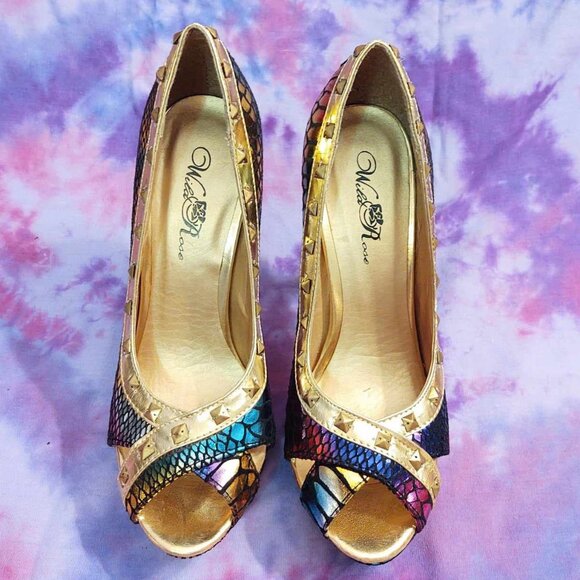 NWOT Wild Rose Gold Studded Rainbow Snake Print Peep Toe Stilettos: 7 - Picture 3 of 6